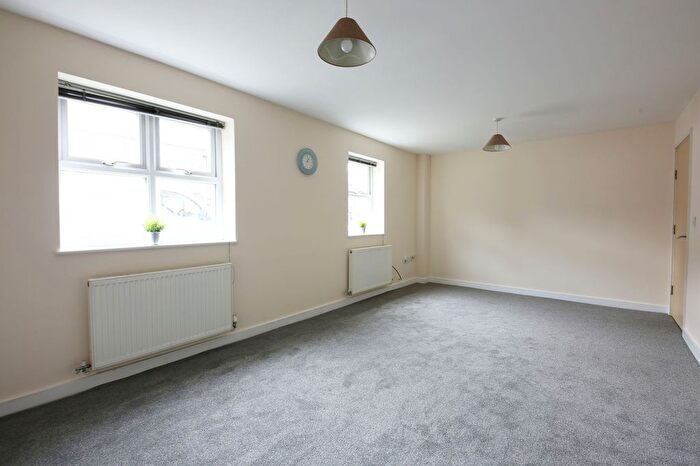 2 Bedroom Flat To Rent In Balfour Street, Delamere Place Balfour Street, WA7