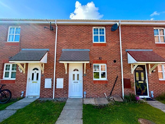 2 Bedroom Terraced House To Rent In Bed Mid-Terraced House, Littondale Court, Bridlington, YO16