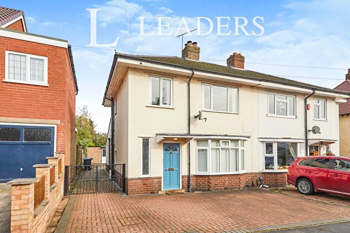 3 Bedroom Semi-Detached House To Rent In Rykneld Way, Littleover, DE23