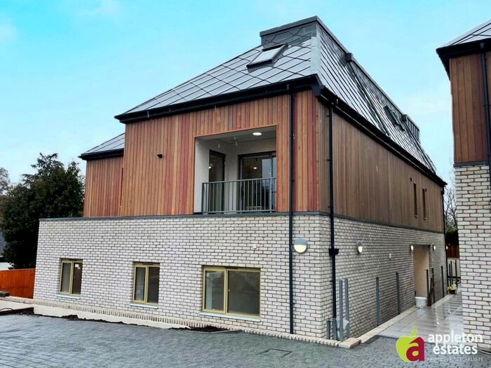 4 Bedroom Flat To Rent In Ballards Rise, South Croydon CR2