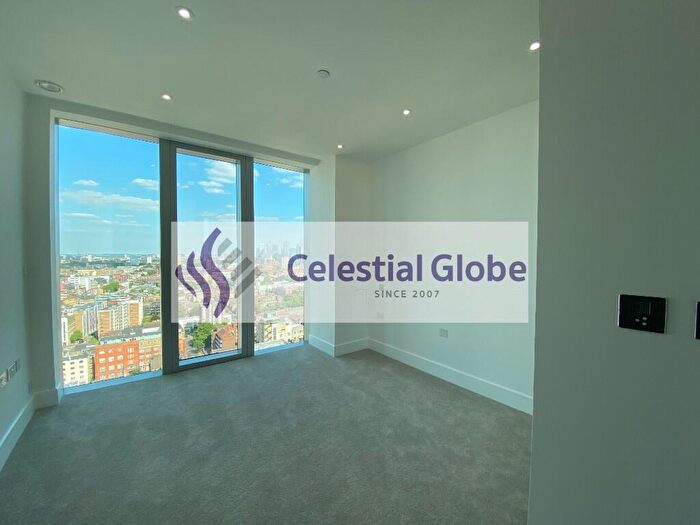 1 Bedroom Flat To Rent In Piazza Walk, London, E1