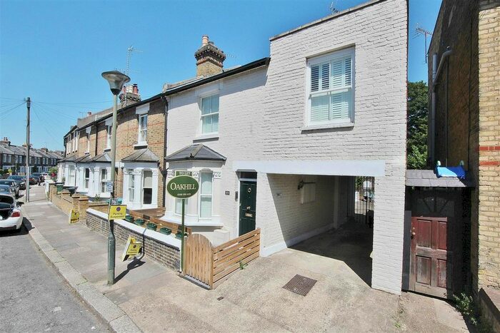 2 Bedroom Maisonette To Rent In Haliburton Road, Twickenham, TW1