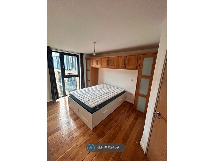 2 Bedroom Flat To Rent In Southside, Birmingham, B5