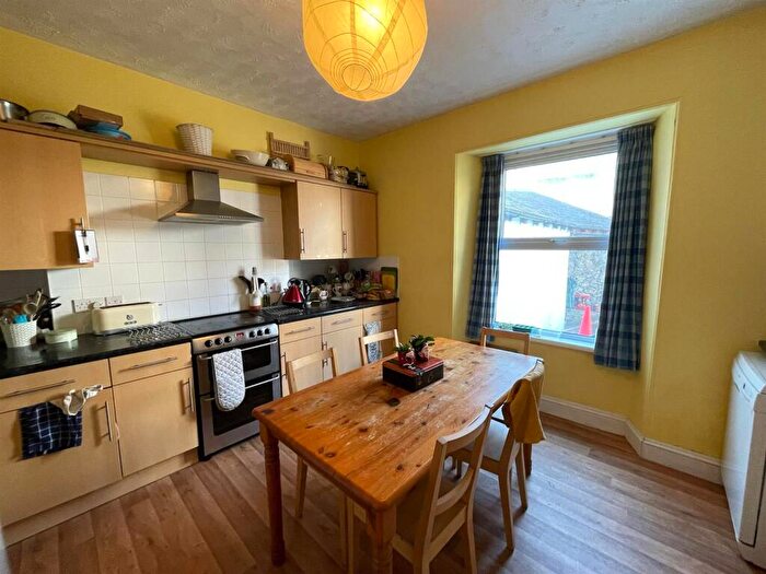 6 Bedroom House To Rent In Waterloo Street, Plymouth, PL4