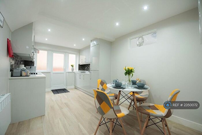 1 Bedroom Flat To Rent In Carnarvon Road, Reading, RG1