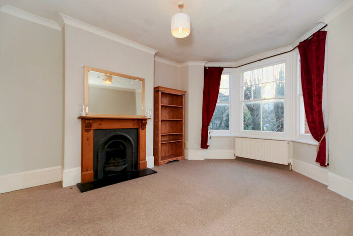 2 Bedroom Flat To Rent In Mycenae Road, Blackheath, SE3