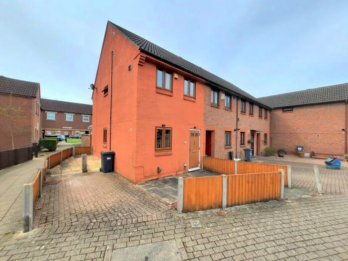 2 Bedroom Terraced House To Rent In Kilross Road, Feltham, TW14