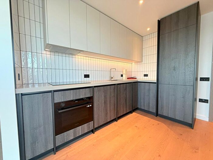 1 Bedroom Flat To Rent In Deal Porters Way, Canada Water, London, SE16