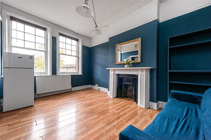 1 Bedroom Apartment To Rent In Harvey Mews, Crouch End, London, N8