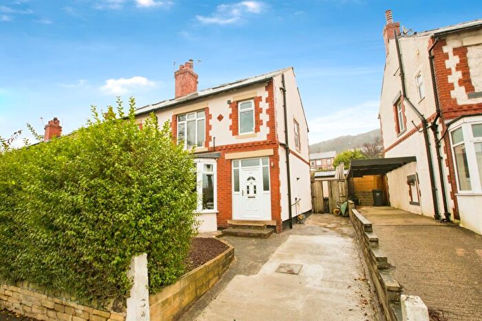 4 Bedroom Semi-Detached House For Sale In Rochdale Road, Halifax, HX2