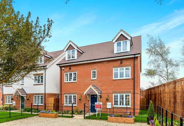 5 Bedroom Detached House For Sale In Bartlow Road, Linton, Cambridge, CB21