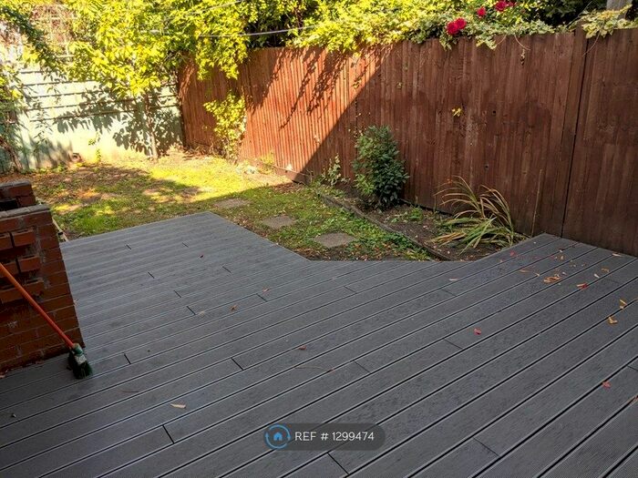 2 Bedroom Maisonette To Rent In Liberty Avenue, London, SW19