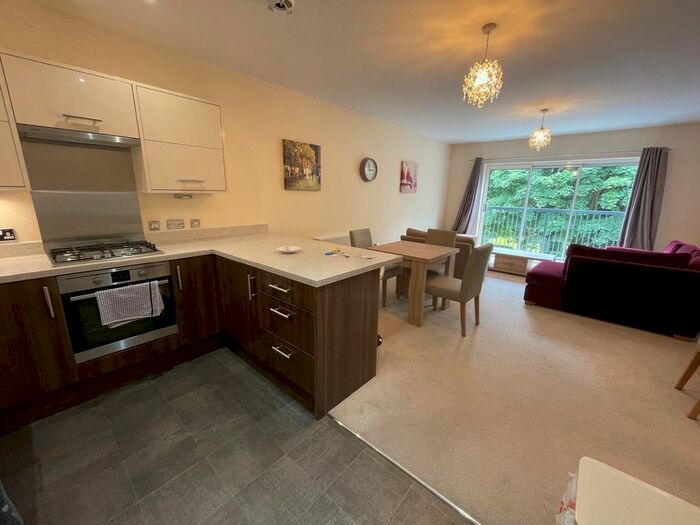 1 Bedroom Flat To Rent In Kensington Court, Highfield Road, Edgbaston, B15