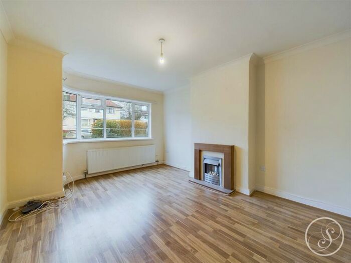 2 Bedroom Flat To Rent In Sandringham Gardens, Moortown, Leeds, LS17