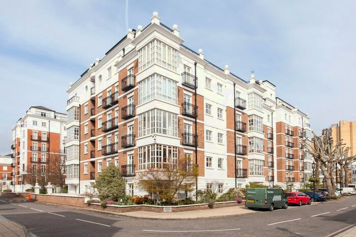 2 Bedroom Flat To Rent In Oak Lodge, Chantry Square London, W8
