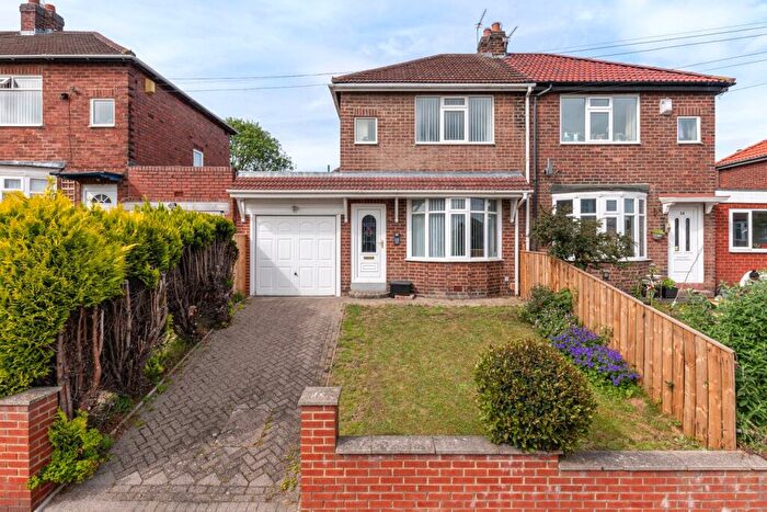 2 Bedroom Semi-Detached House For Sale In West Vallum, Newcastle Upon Tyne, Tyne And Wear, NE15