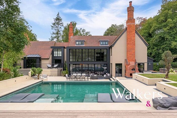 5 Bedroom Detached House For Sale In Honeypot Lane, Stock, CM4