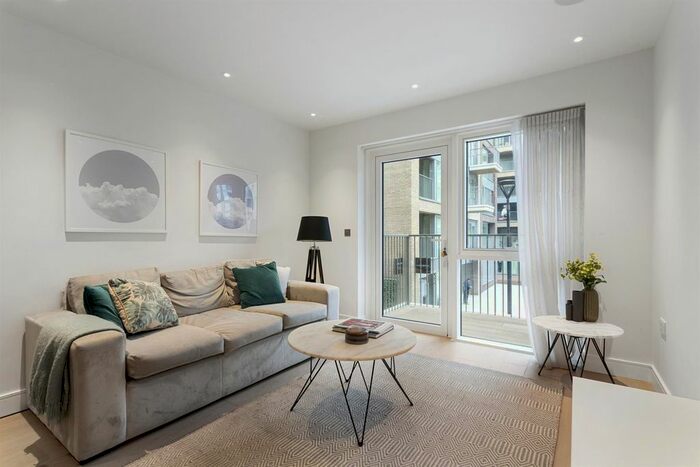1 Bedroom Flat For Sale In Lockside House, Thurstan Street, Chelsea Creek, London, SW6