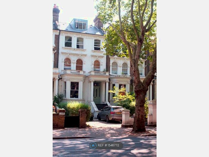 3 Bedroom Maisonette To Rent In Highbury New Park, London, N5