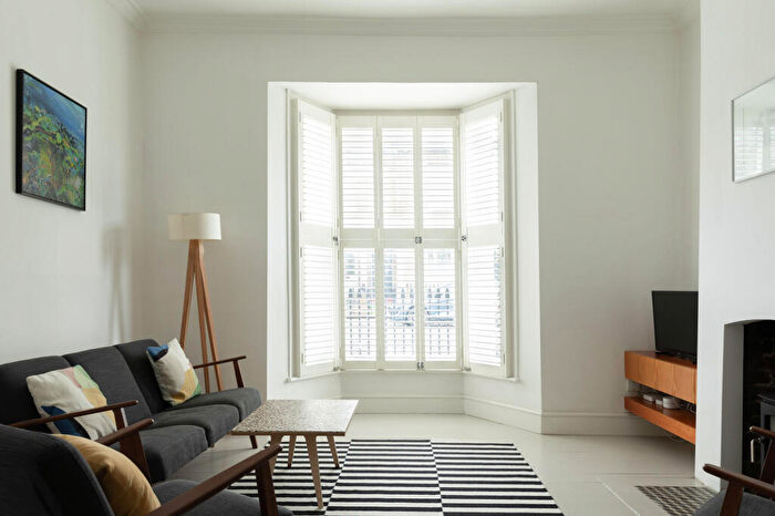 3 Bedroom Terraced House For Sale In Mapledene Road, London Fields, E8