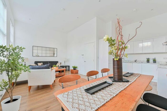 1 Bedroom Flat To Rent In High Street, Croydon, London, CR0