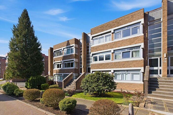 1 Bedroom Flat For Sale In Lethington Place, Lothian Court, G41