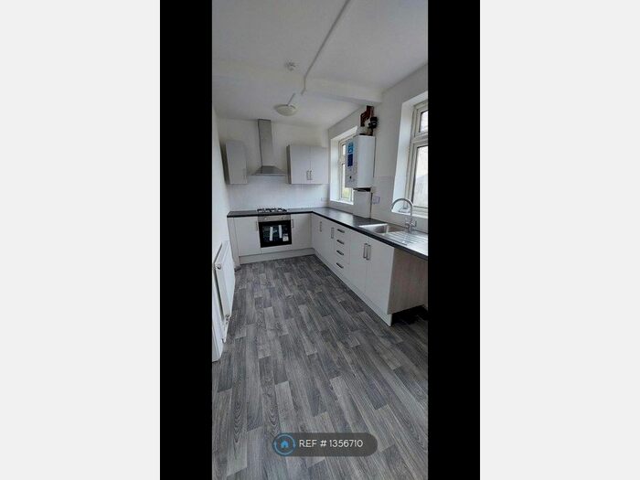 3 Bedroom Terraced House To Rent In Aldercroft Avenue, Bolton, BL2