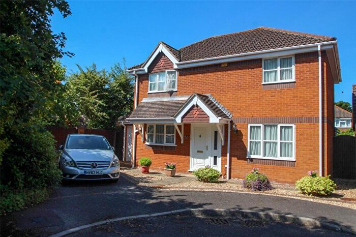 3 Bedroom Detached House For Sale In Astral Gardens, Hamble, Southampton, Hampshire, SO31