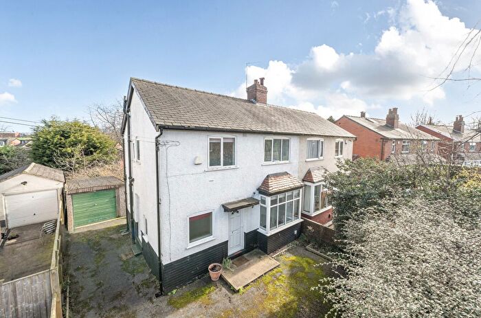 3 Bedroom Semi Detached House For Sale In Stainburn Crescent, Moortown, Leeds, LS17