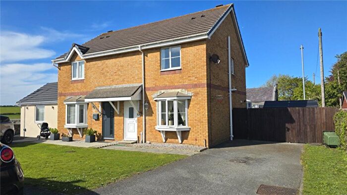 3 Bedroom Semi-Detached House For Sale In Garth Y Felin, Valley, Holyhead, Isle Of Anglesey, LL65