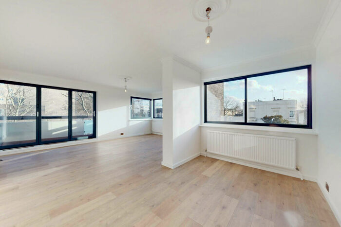 3 Bedroom Apartment To Rent In Southbury, Loudon Road, London, NW8