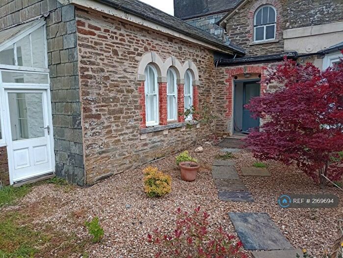 1 Bedroom Flat To Rent In Karrow Garth, Liskeard, PL14