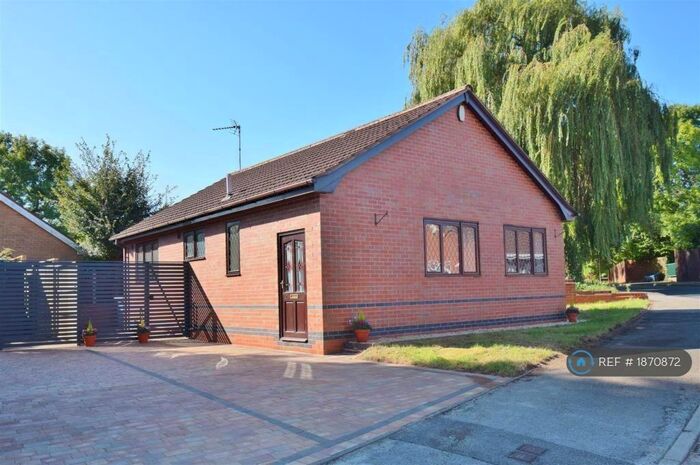 2 Bedroom Bungalow To Rent In Blenheim Avenue, Lowdham, Nottingham, NG14