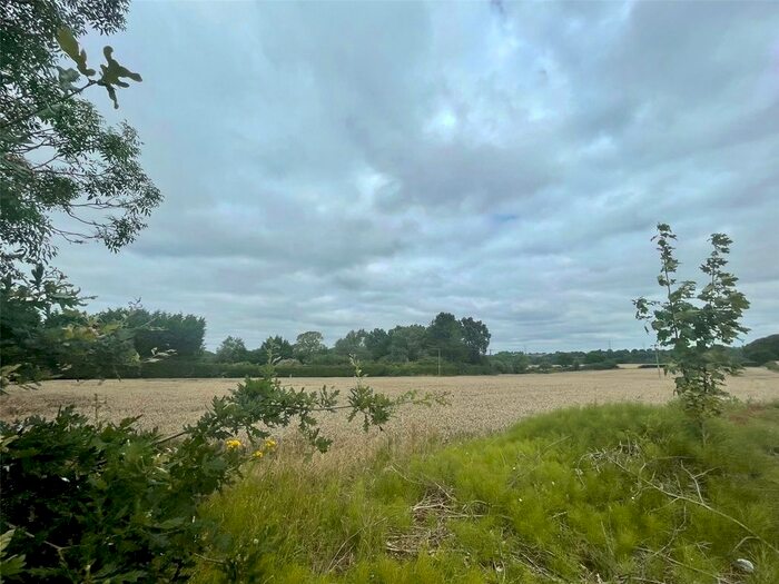 2 Bedroom Bungalow For Sale In Hunters Hill, Weaverham, Northwich, Cheshire, CW8