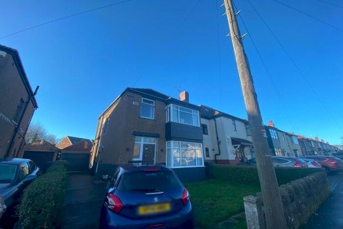 3 Bedroom Property To Rent In Warminster Road, Sheffield S8