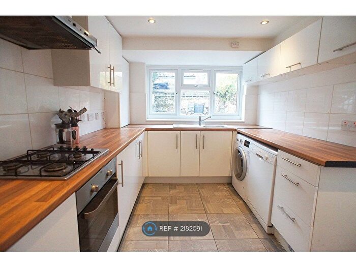 4 Bedroom Terraced House To Rent In Fortnam Road, London, N19