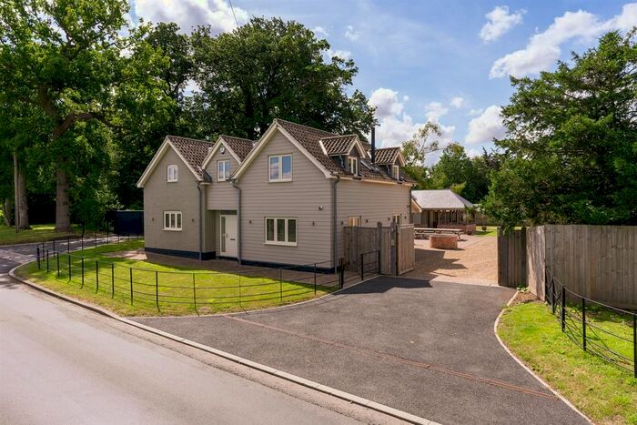 7 Bedroom Detached House To Rent In Great Plumstead, Norwich, NR13