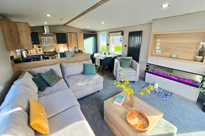 2 Bedroom Park Home For Sale In Charmouth, DT6