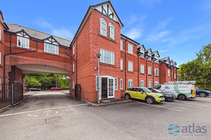 2 Bedroom Flat For Sale In Woodholme Court, Woolton, L25