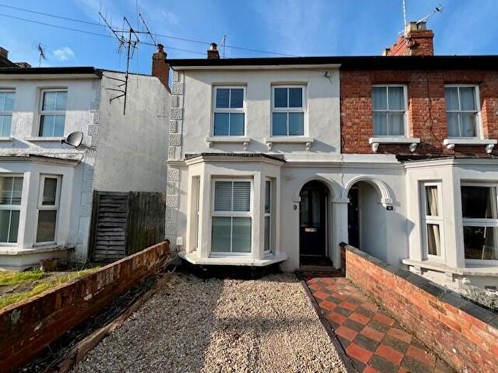 3 Bedroom End Of Terrace House To Rent In Queen Street, Aylesbury, HP20