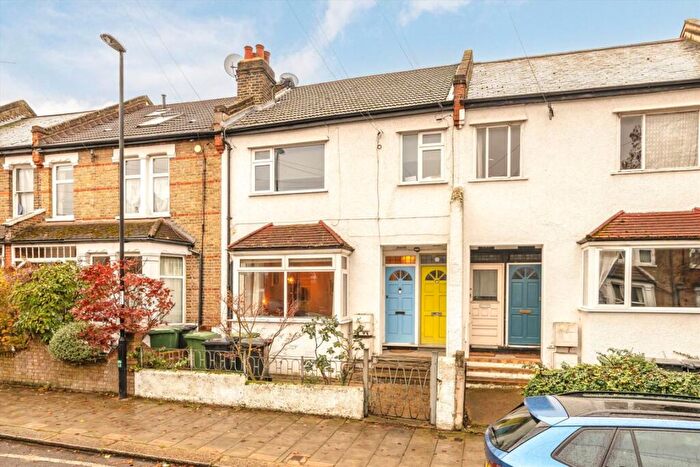 2 Bedroom Flat For Sale In Stillness Road, Honor Oak, SE23