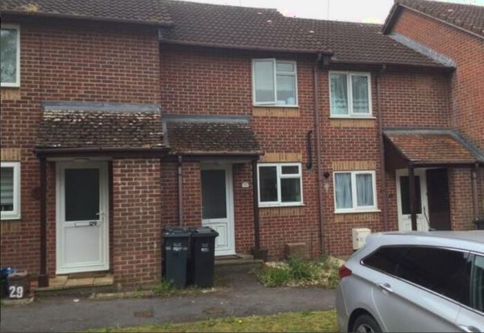 2 Bedroom Property To Rent In Old Station Court, Chard, TA20