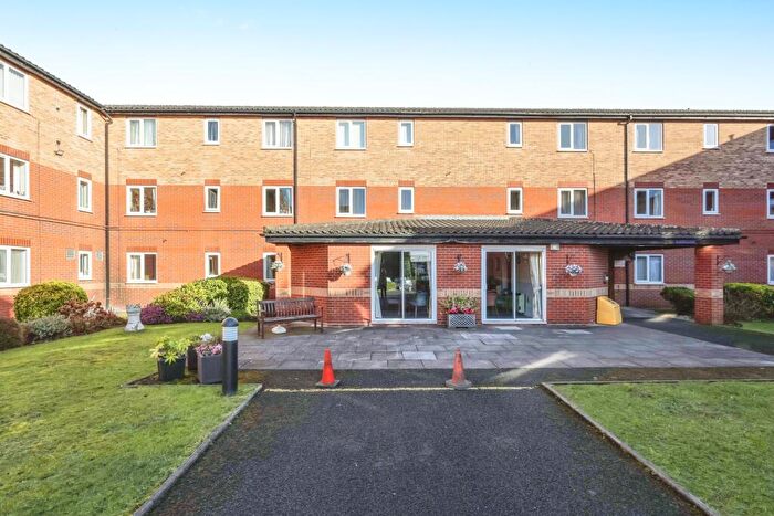 2 Bedroom Flat For Sale In St. Annes Way, Kingstanding, Birmingham, B44