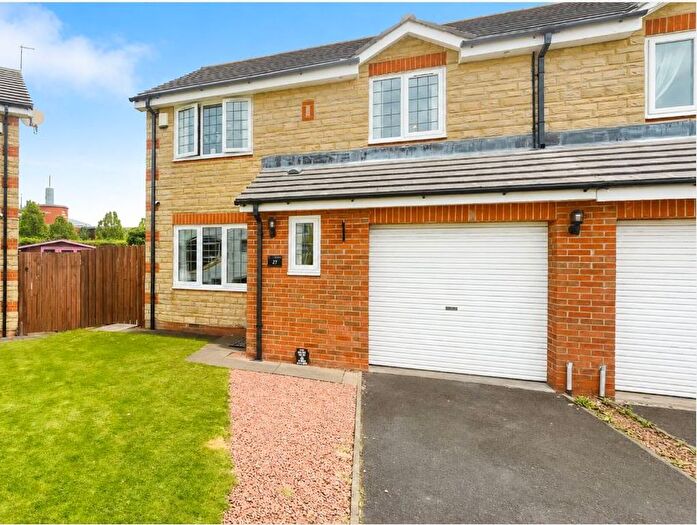 3 Bedroom Semi-Detached House For Sale In Humford Green, Blyth, NE24