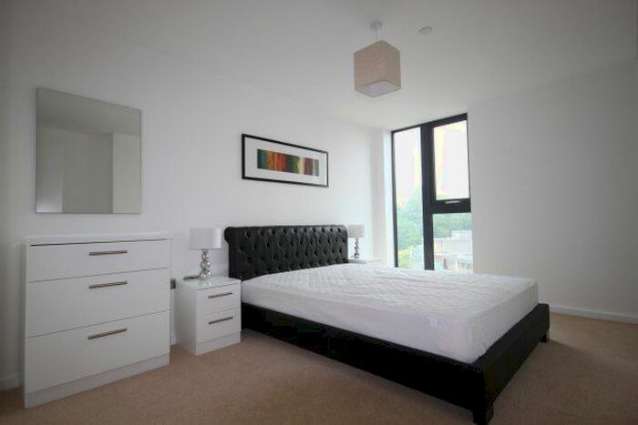 1 Bedroom Flat To Rent In Parkside Avenue, London, SE10