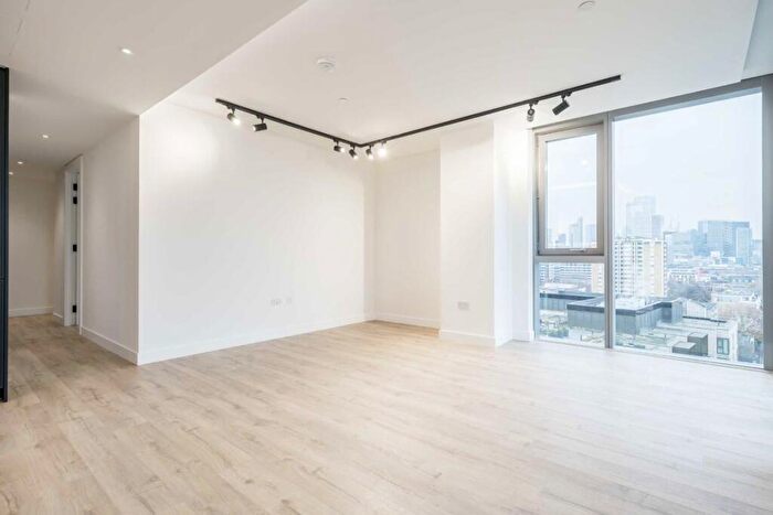 2 Bedroom Flat To Rent In Bollinder Place, Clerkenwell, EC1V