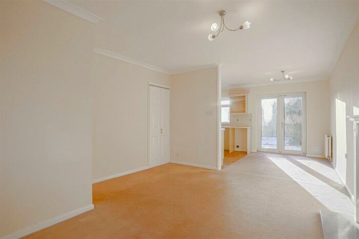 3 Bedroom Semi-Detached House To Rent In Petre Crescent, Rishton, Blackburn, BB1