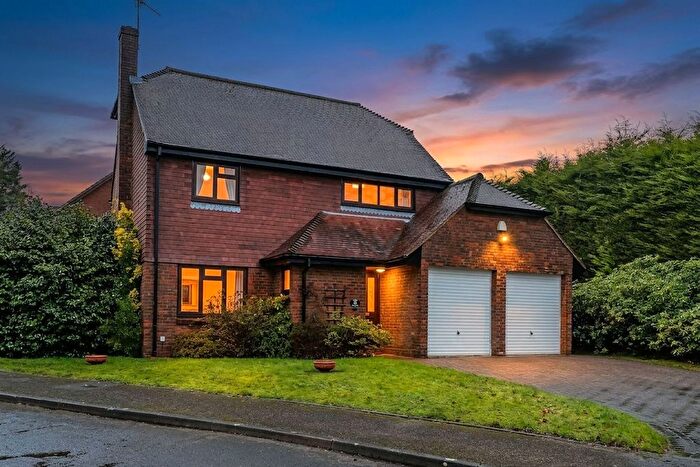 4 Bedroom Detached House For Sale In Camden Park, Tunbridge Wells, TN2