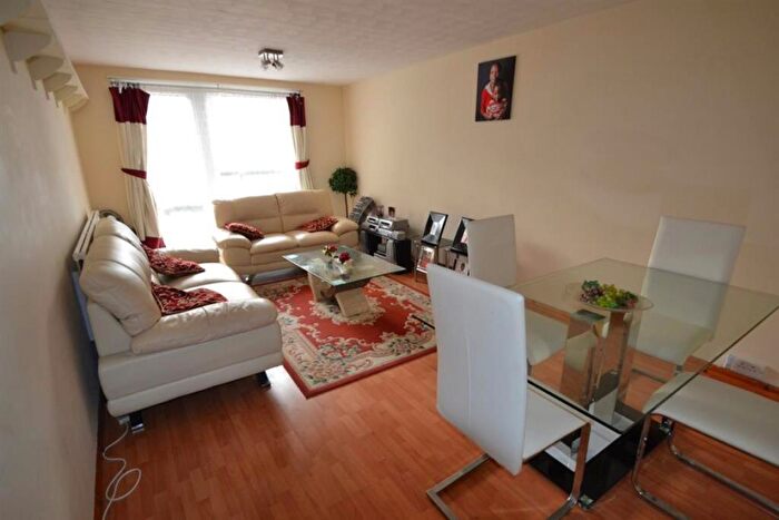 2 Bedroom Maisonette To Rent In Taunton Road, Lee, SE12