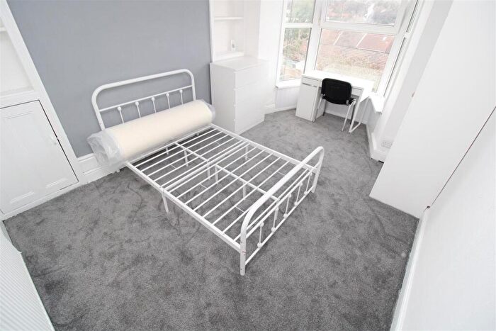 5 Bedroom Terraced House To Rent In Laura Street, Treforest, CF37